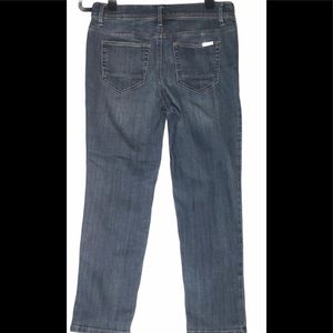 Chico’s The So Slimming Girlfriend Crop jean 00